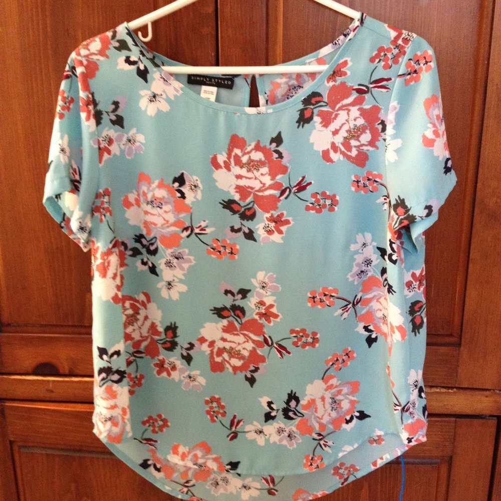 Simply Styled Petite; Size L; 100% polyester; short sleeve top